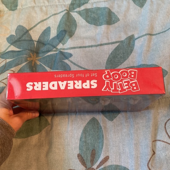 Vintage Limited Edition Betty Boop spreaders - Picture 3 of 6